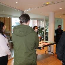 Distribution des boîtes de chocolats aux seniors de plus de 70 ans