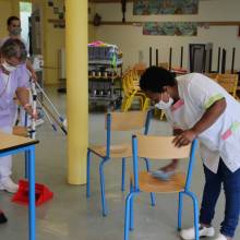 Les vacances estivales à peine débutées, les services de la ville œuvrent dans les écoles