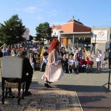 Evadez-vous avec une séance de théâtre en plein air : "Les Fantômes médecins"