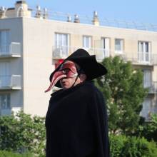 Evadez-vous avec une séance de théâtre en plein air : "Les Fantômes médecins"