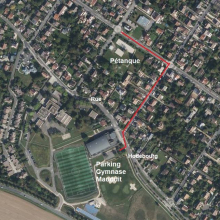 Possibilité de se garer sur le Parking du Gymnase Chantal Mauduit Rue Hodebourg