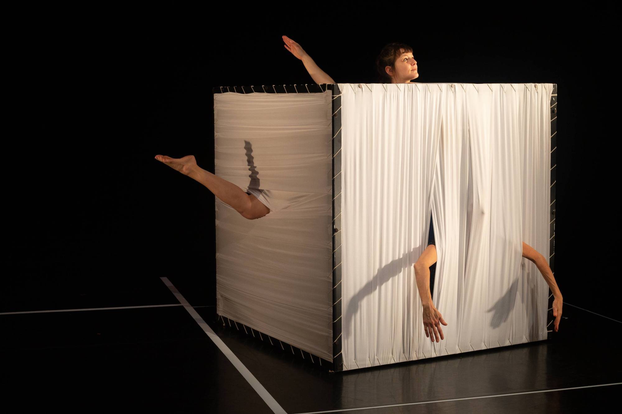 CARREMENT CUBE