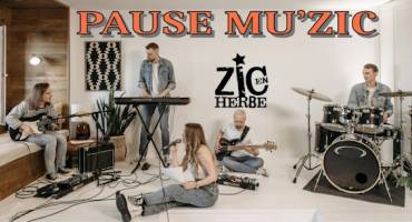 Pause Mu'Zic