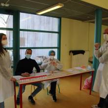 Tests salivaires au Groupe scolaire Saint-Exupéry